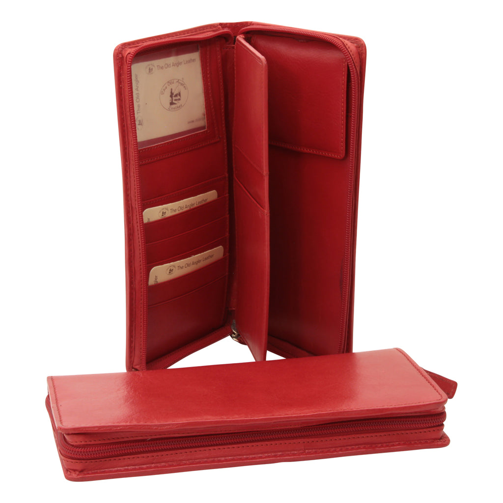 LUSSO Leather travel wallet with ID window