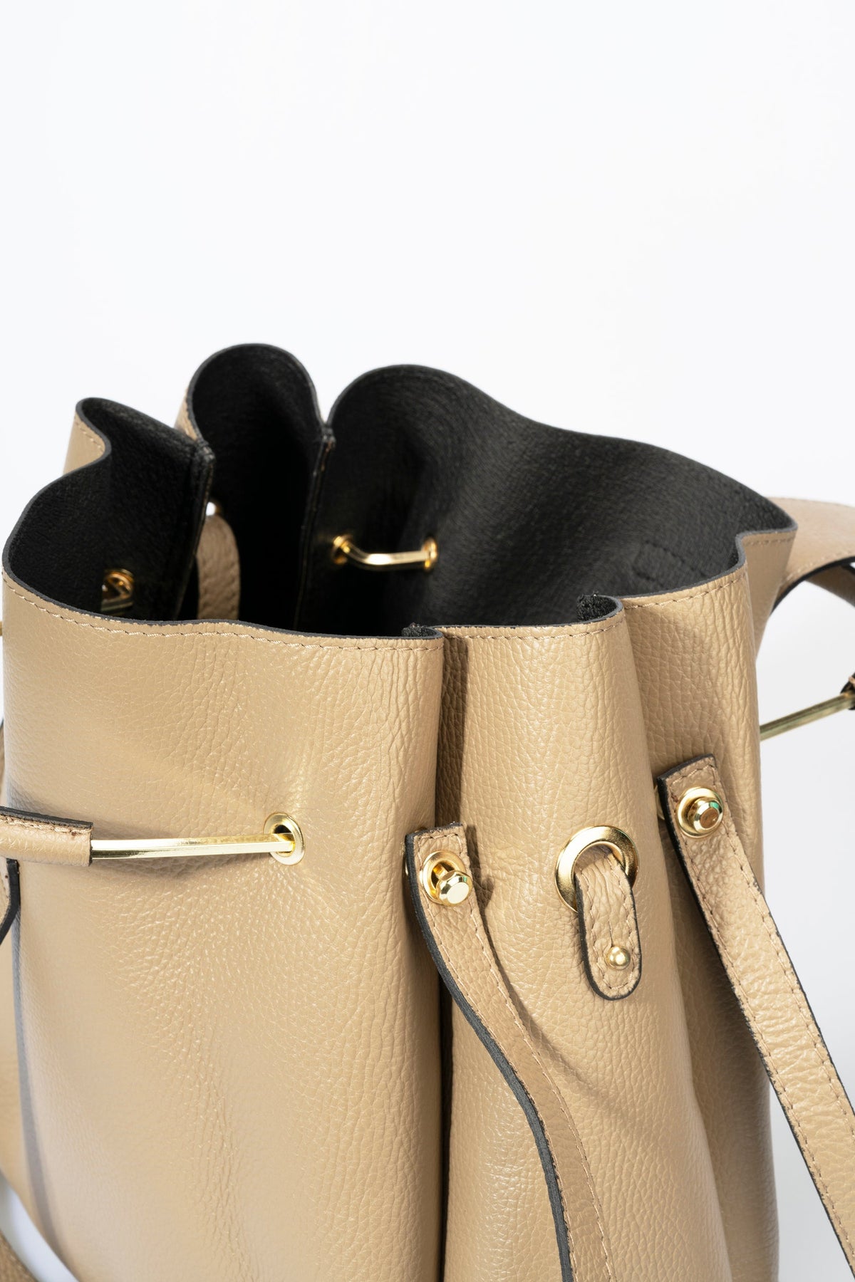 Diana Made in Italy Leather Top Handle Handbag – Taupe
