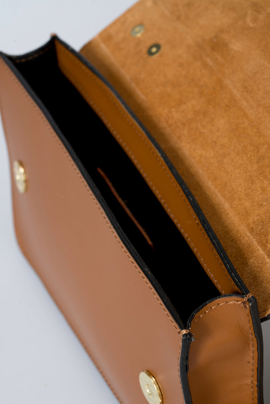 Chiara Made in Italy Leather Crossbody Bag – Cognac