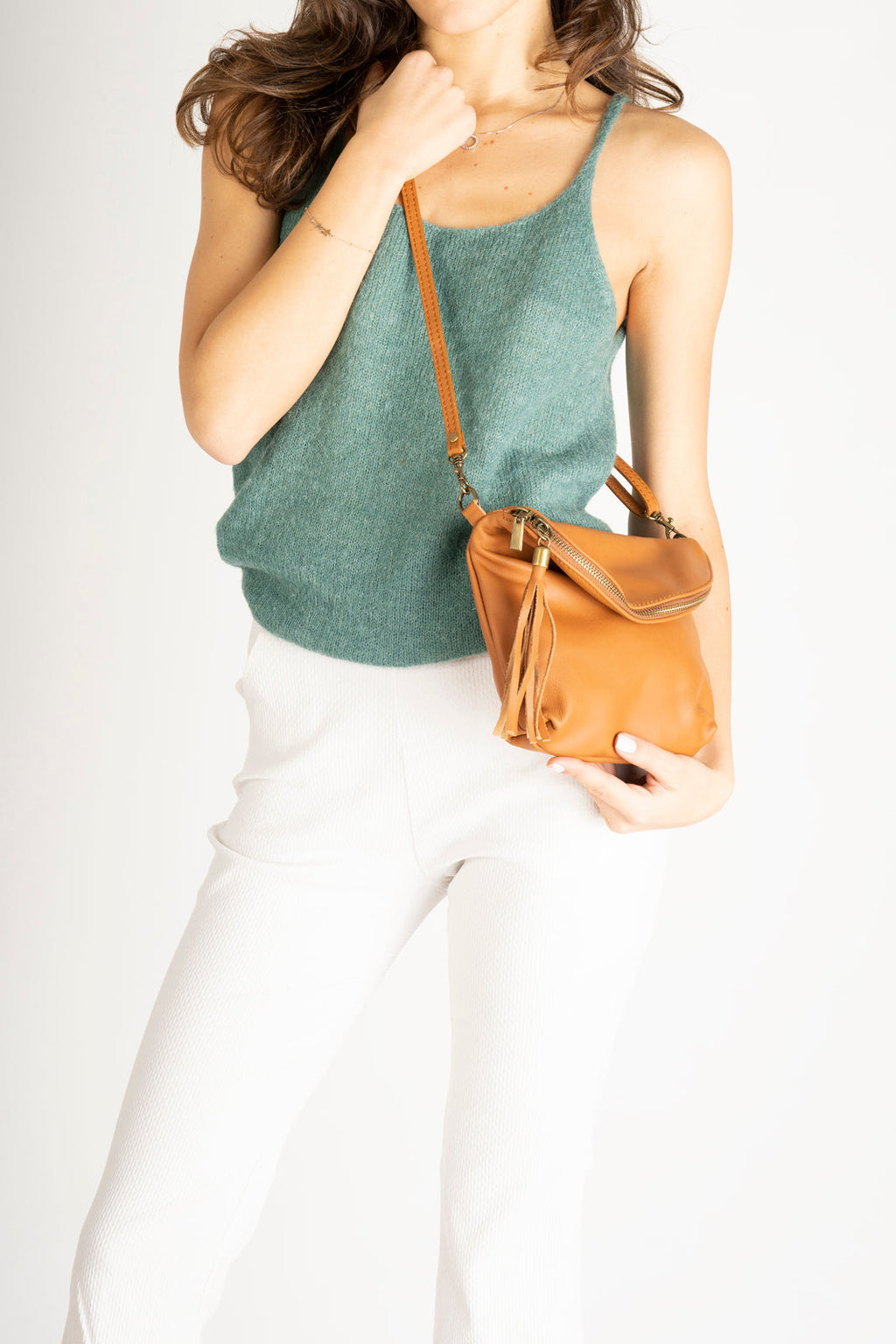 Alessia Made in Italy Full Grain Leather Crossbody Bag – Tan