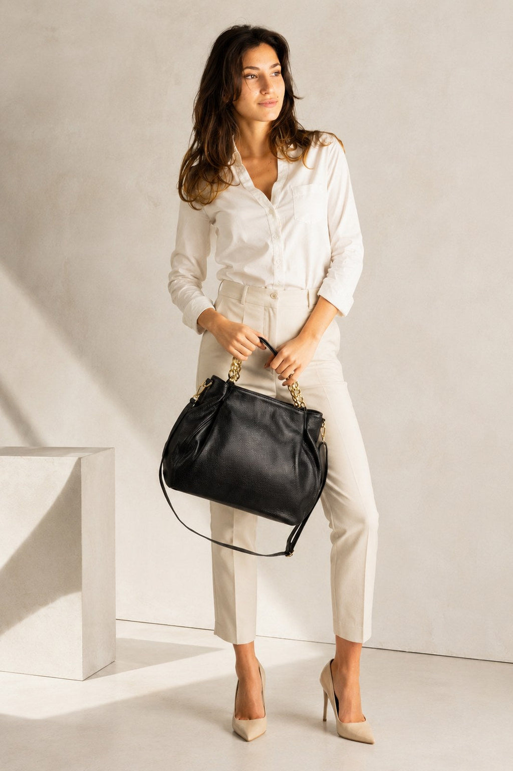 Eleonora Made in Italy Leather Shoulder Bag – Black