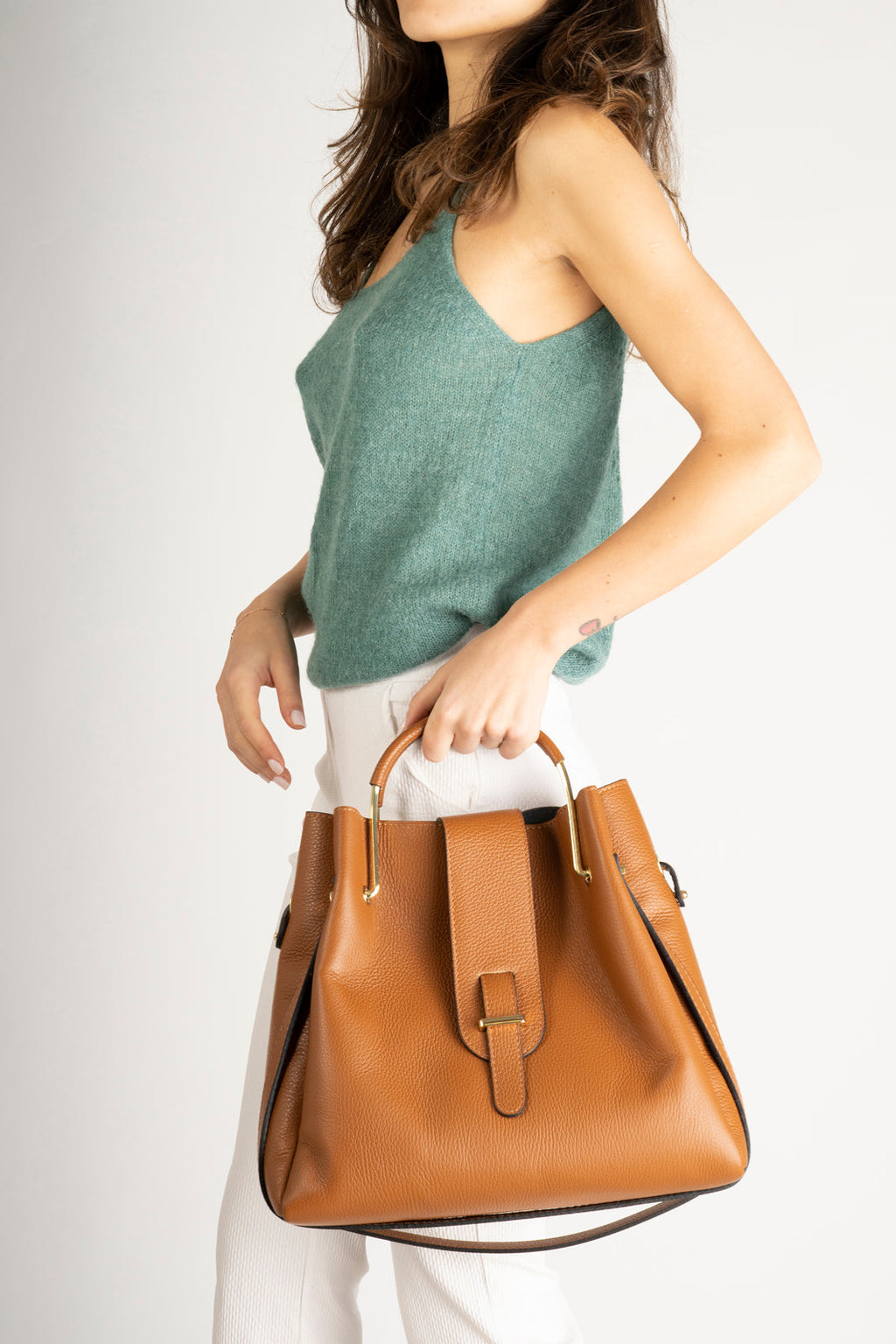 Diana Made in Italy Leather Top Handle Handbag – Tan