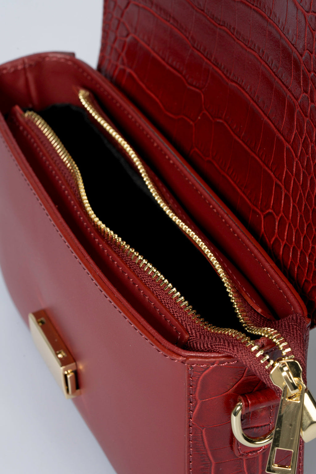 Giorgia Made in Italy Leather Crossbody Bag – Bordo