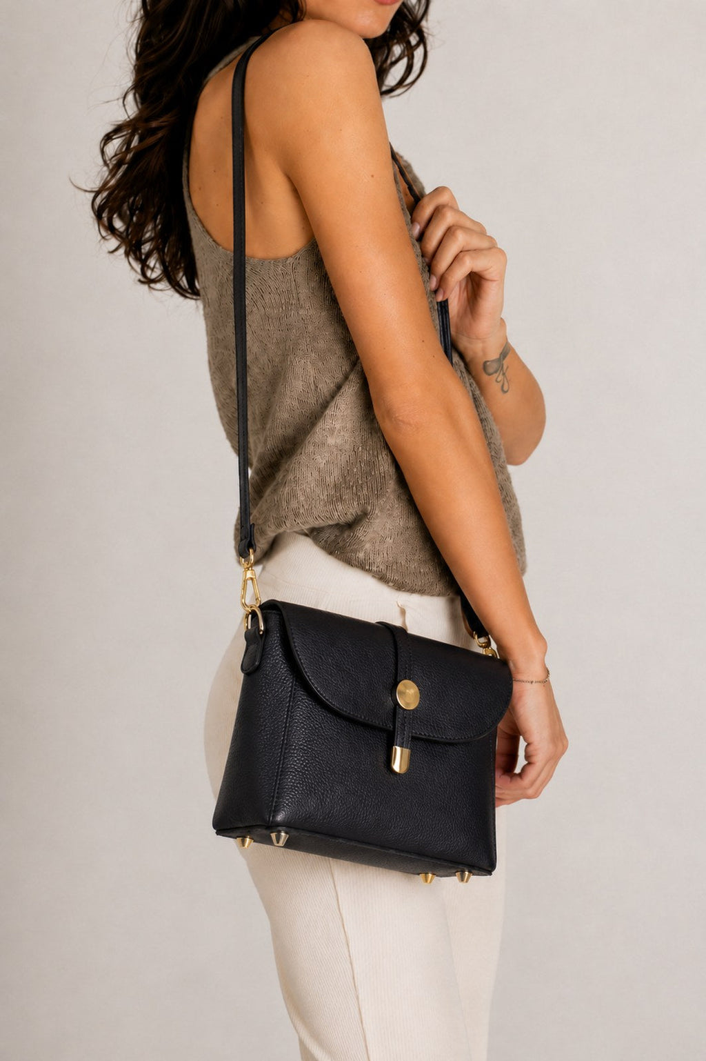 Beatrice Made in Italy Leather Crossbody Bag – Black