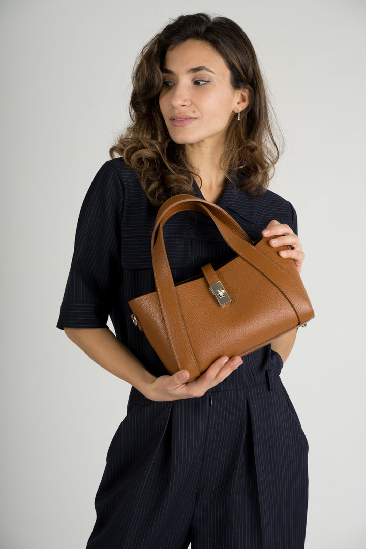 Carlotta Made in Italy Leather Top Handle Handbag – Cognac