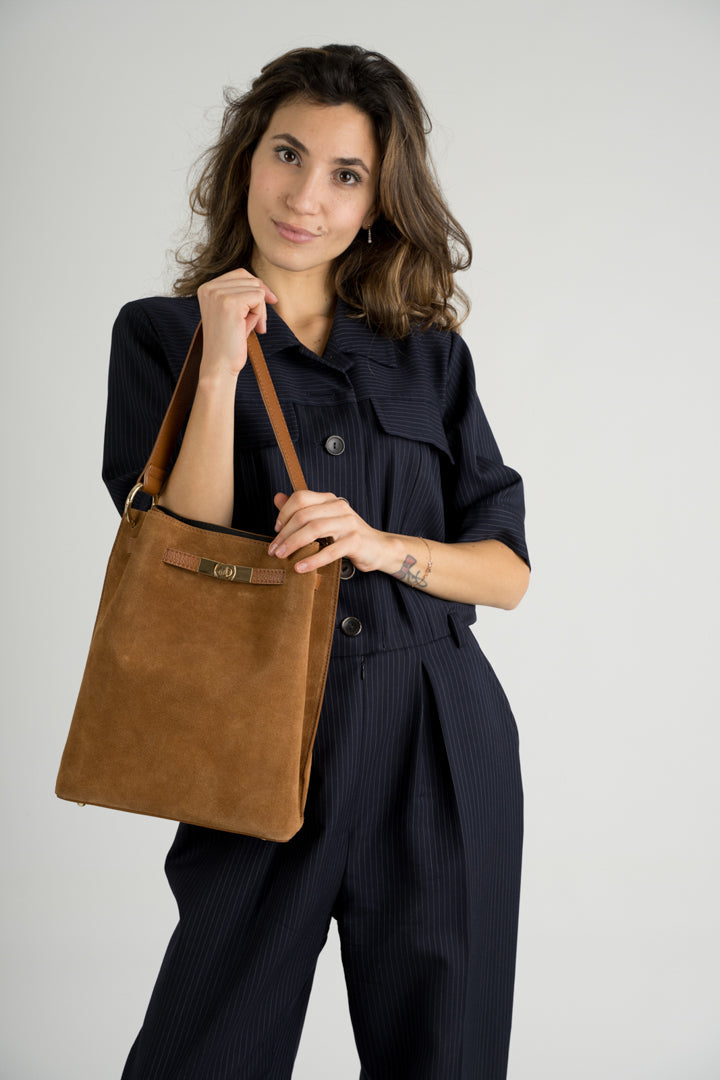Rosalia Made in Italy Suede Leather Shoulder Bag – Cognac