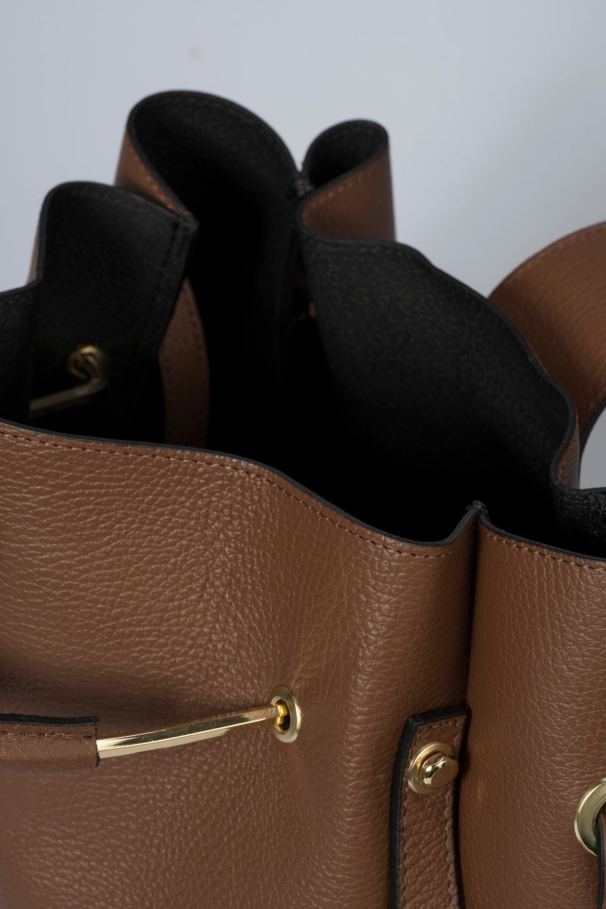 Diana Made in Italy Leather Top Handle Handbag – Brown