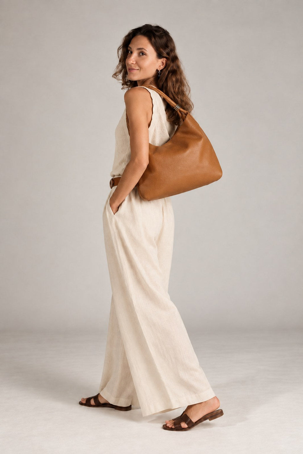 Paola Made in Italy Leather Shoulder Bag – Cognac