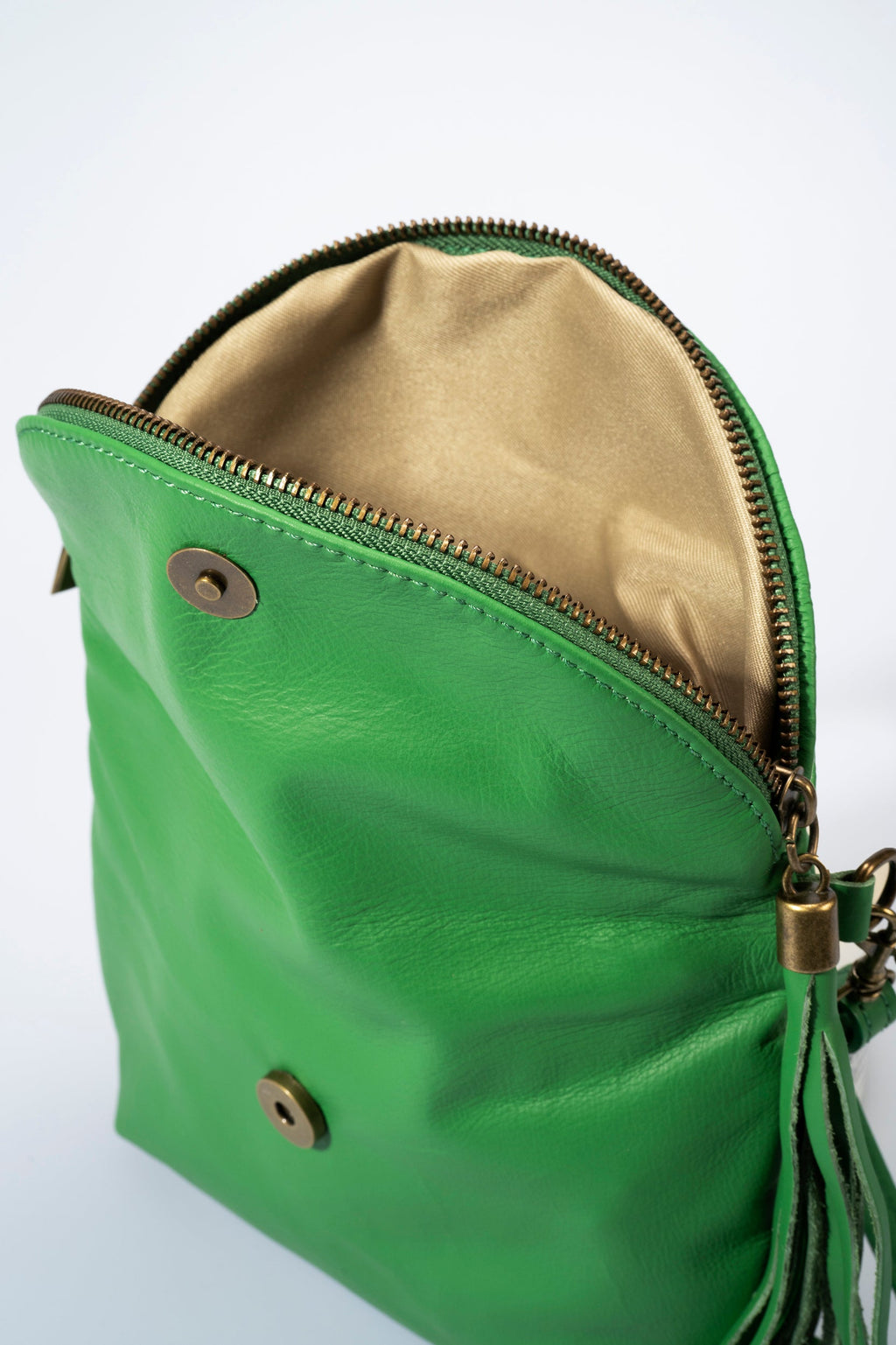 Alessia Made in Italy Full Grain Leather Crossbody Bag – Apple Green
