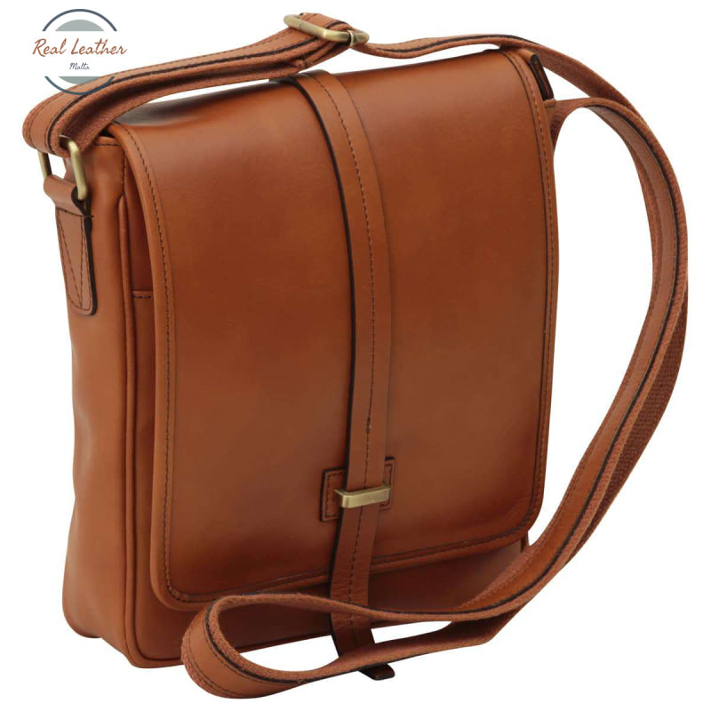 Small leather bag with magnetic closure Messenger Bag