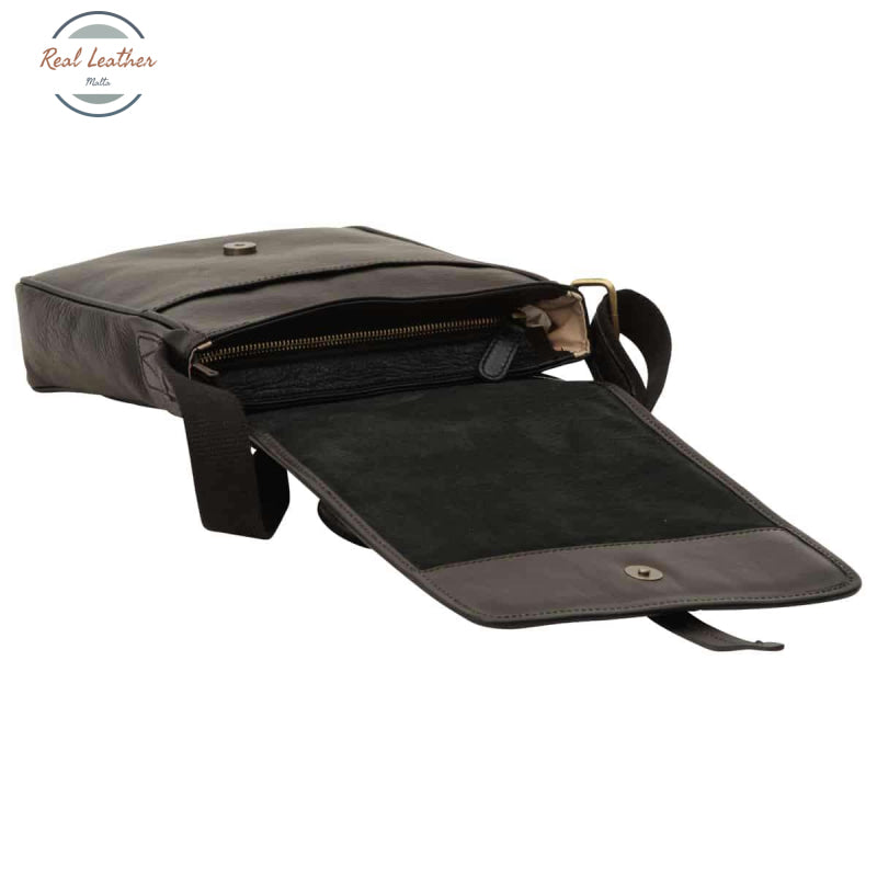 Small leather bag with magnetic closure Messenger Bag